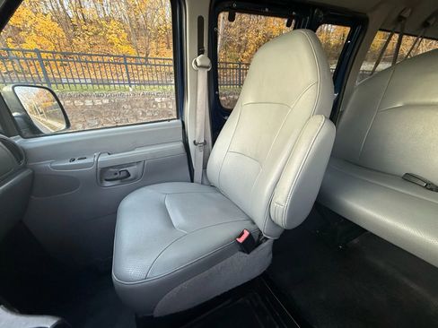Used 2008 Ford E-350 and Econoline 350 XLT image 20