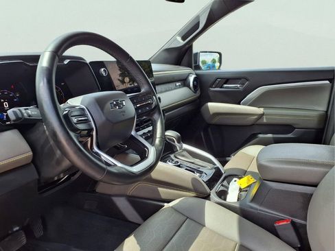 Used 2024 Chevrolet Colorado ZR2 w/ ZR2 Convenience Package III AWD/4WD image 11