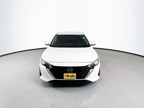 Used 2024 Nissan Sentra SV image 4