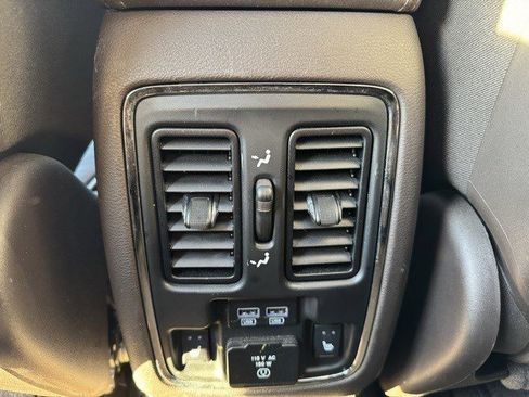 Used 2019 Jeep Grand Cherokee Overland image 22