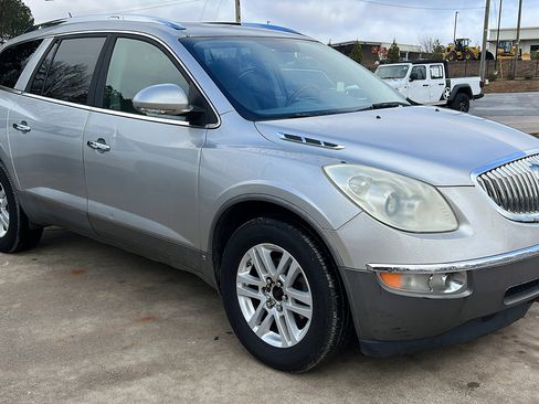 Used 2008 Buick Enclave CX w/ Driver Confidence Package image 5