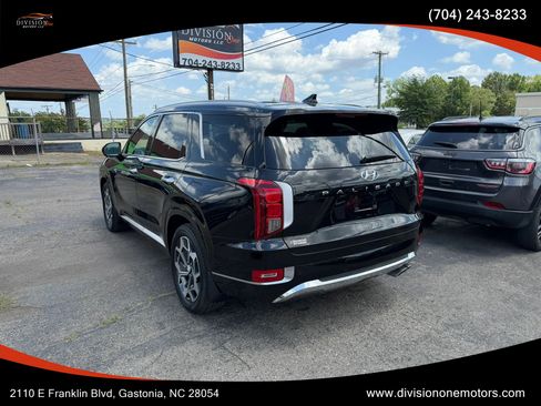 Used 2022 Hyundai Palisade Calligraphy w/ Winter Package AWD/4WD image 3
