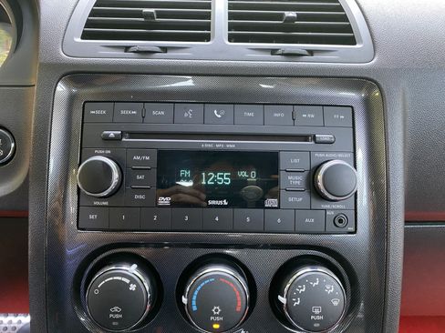 Used 2009 Dodge Challenger SRT8 w/ SRT Option Group II RWD image 26