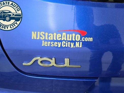 Used 2020 Kia Soul GT-Line FWD image 29