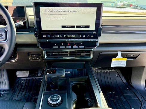 New 2026 GMC Hummer EV 4x4 Crew Cab image 44