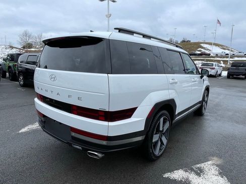 Used 2024 Hyundai Santa Fe Limited image 3