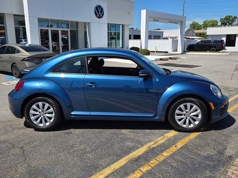 Used 2019 Volkswagen Beetle 2.0T S FWD image 10