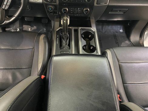 Used 2018 Ford F150 Raptor w/ Equipment Group 802A Luxury image 20