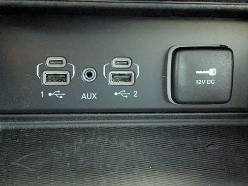 Used 2023 Jeep Grand Cherokee Altitude image 20