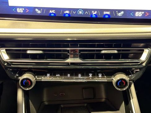 New 2026 Chevrolet Traverse LT FWD image 15
