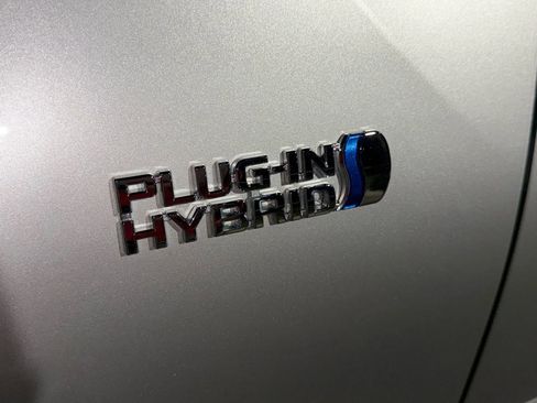 Used 2017 Toyota Prius Prime Premium image 16