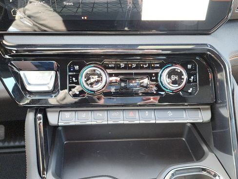 New 2026 GMC Sierra 2500 AT4 w/ AT4 Premium Plus Package image 30