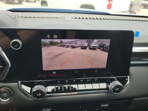 New 2025 GMC Canyon Elevation w/ Convenience Package image 8