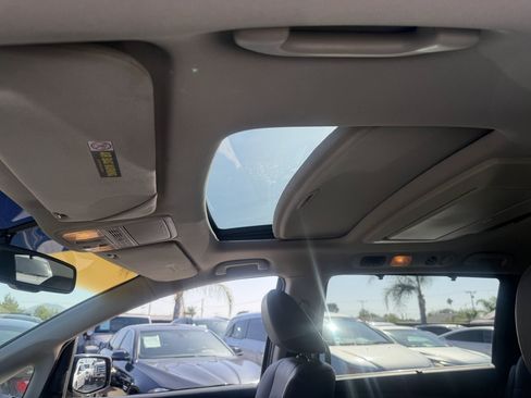 Used 2012 Honda Odyssey Touring image 15