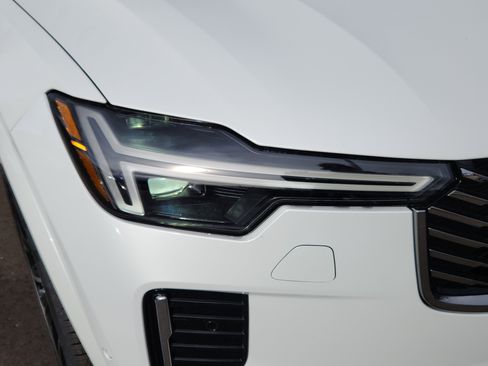 New 2026 Volvo XC90 B6 Plus w/ Protection Package Premier image 5