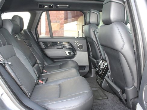 Used 2018 Land Rover Range Rover Supercharged image 14