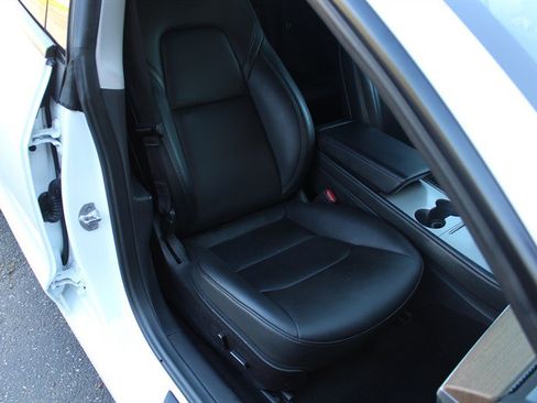 Used 2023 Tesla Model 3 Standard Range RWD image 28