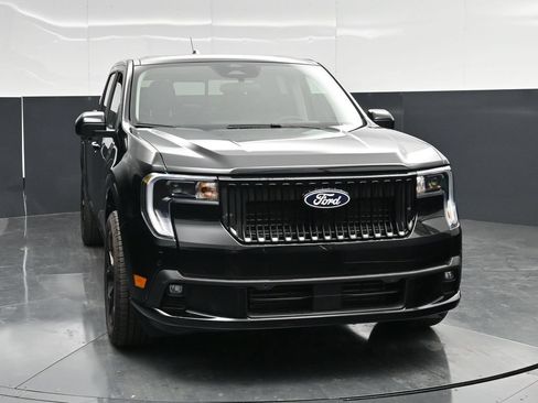 New 2026 Ford Maverick Lobo AWD/4WD image 4