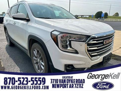 Used 2022 GMC Terrain SLT w/ LPO, Floor Liner Package FWD image 1