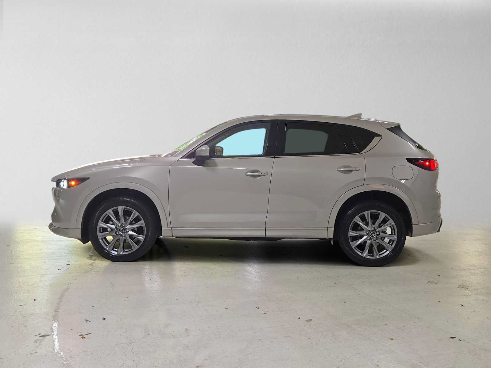Used 2025 MAZDA CX-5 AWD 2.5 S w/ Premium Plus Pkg image 6