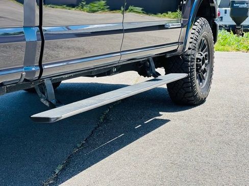 Used 2021 Ford F350 Lariat AWD/4WD image 13