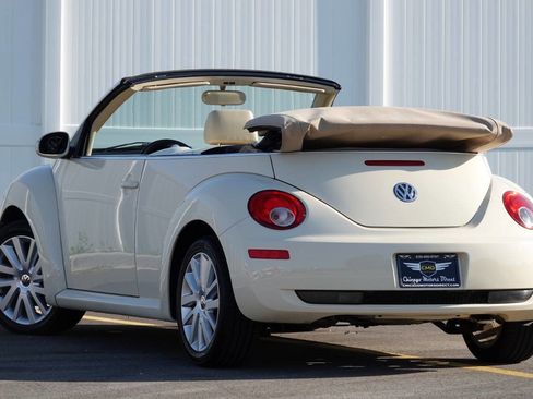 Used 2008 Volkswagen Beetle SE FWD image 14