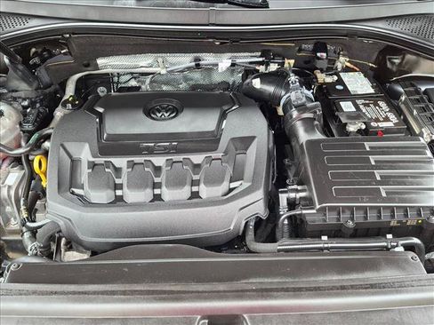 Used 2023 Volkswagen Tiguan SEL R-Line AWD/4WD image 22