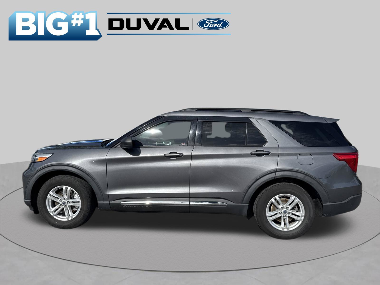 Used 2021 Ford Explorer XLT w/ Equipment Group 202A RWD image 6