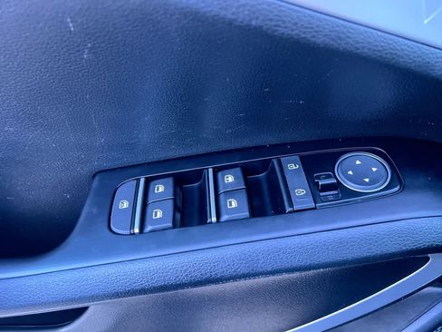 Certified 2024 Kia Soul LX w/ Option Group 015 FWD image 13
