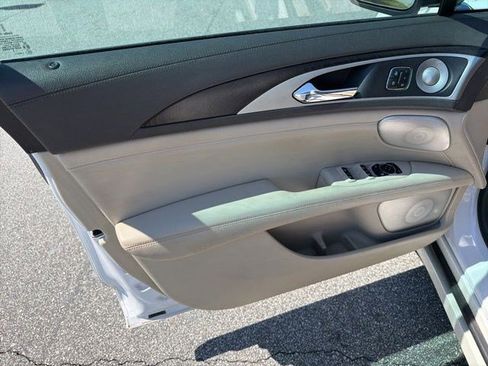 Used 2019 Lincoln MKZ Reserve w/ Luxury Package AWD/4WD image 14