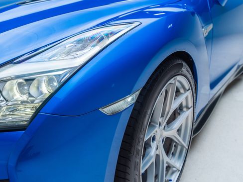 Used 2021 Nissan GT-R Premium AWD/4WD image 21