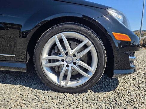 Used 2014 Mercedes-Benz C 300 4MATIC Sedan image 10