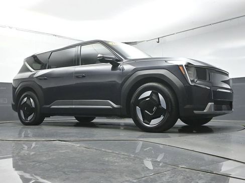Used 2026 Kia EV9 Light RWD image 44