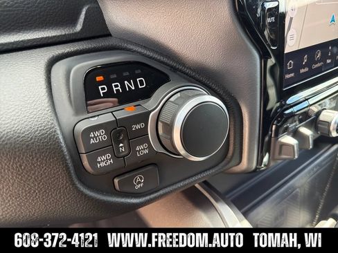 Used 2025 RAM 1500 Big Horn AWD/4WD image 23