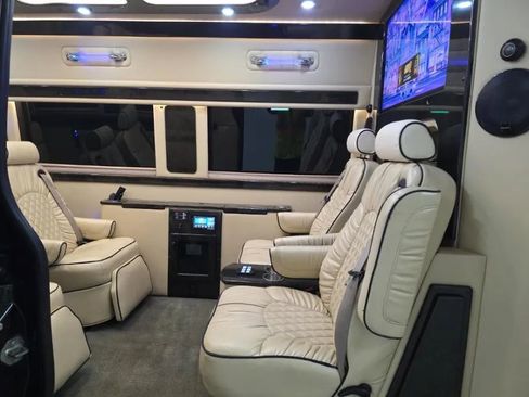 Used 2017 Mercedes-Benz Sprinter 3500 w/ Active Safety Plus Package image 20