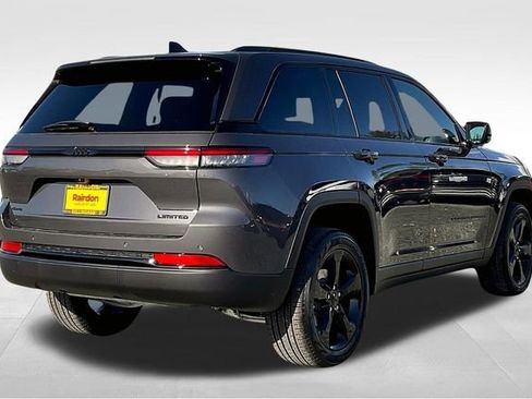 New 2024 Jeep Grand Cherokee Limited w/ Black Appearance Package image 16