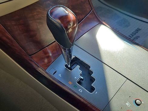 Used 2011 Toyota Avalon image 17