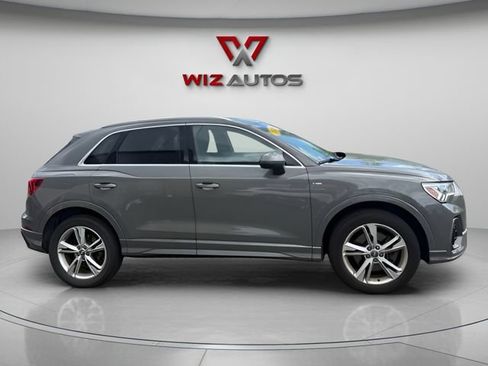 Used 2020 Audi Q3 2.0T Premium Plus w/ Premium Plus Package AWD/4WD image 6