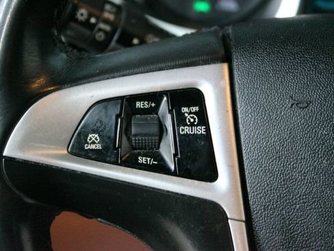 Used 2016 Chevrolet Equinox LTZ FWD image 17