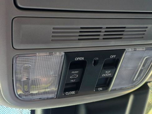 Used 2020 Honda Odyssey EX-L image 37