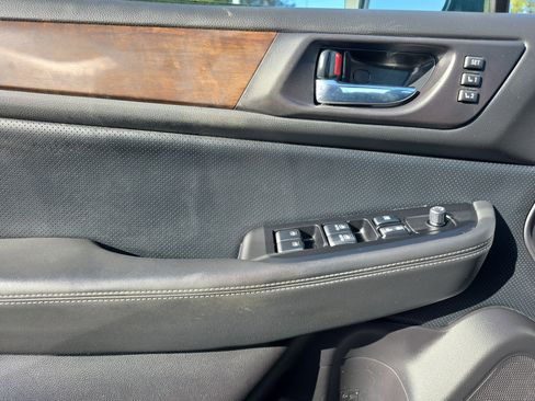 Used 2016 Subaru Outback 2.5i Limited image 25