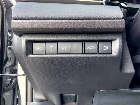 Used 2026 Toyota Camry SE w/ Convenience Package FWD image 33
