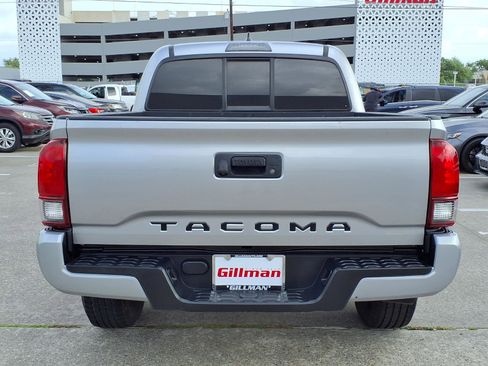 Used 2019 Toyota Tacoma SR w/ SR Convenience Package image 23