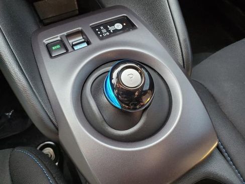 Certified 2023 Nissan Leaf S FWD image 22