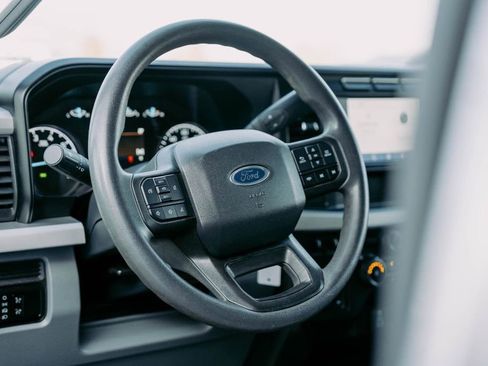 Used 2024 Ford F350 XLT image 16