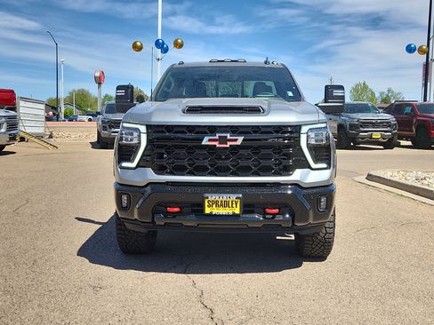 New 2026 Chevrolet Silverado 2500 ZR2 w/ LPO, Dark Essentials Package AWD/4WD image 5