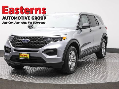 Used 2024 Ford Explorer 4WD image 1
