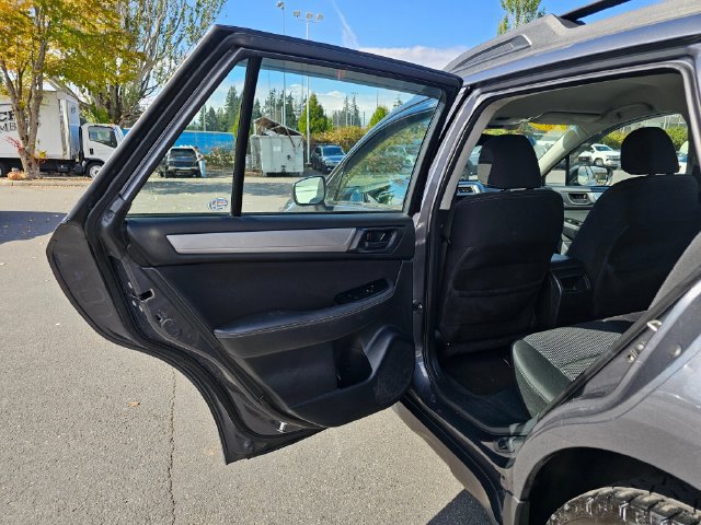 Used 2019 Subaru Outback 2.5i AWD/4WD image 16