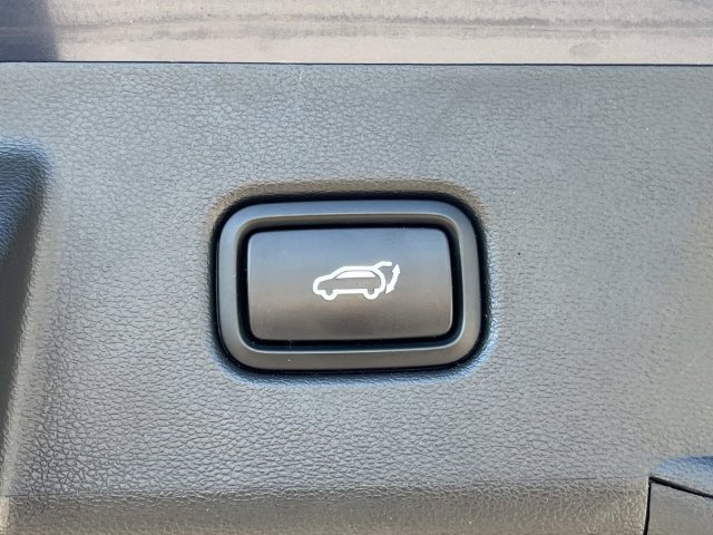 Certified 2025 Hyundai Tucson SEL AWD/4WD image 12