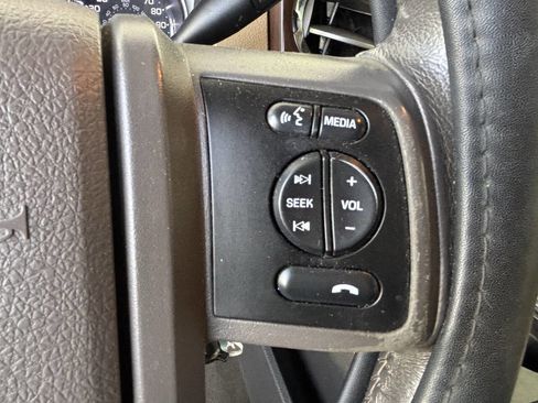 Used 2015 Ford F350 Lariat w/ Lariat Interior Package AWD/4WD image 18